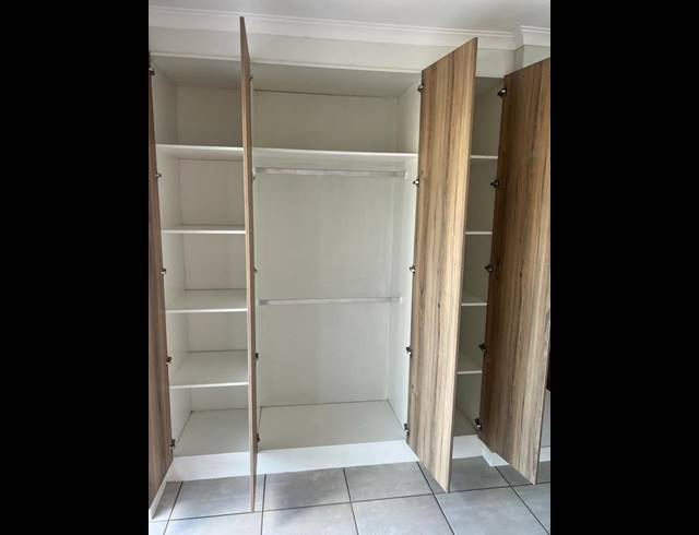 2 BEDROOM APARTMENT FOR SALE IN SILVER LAKES